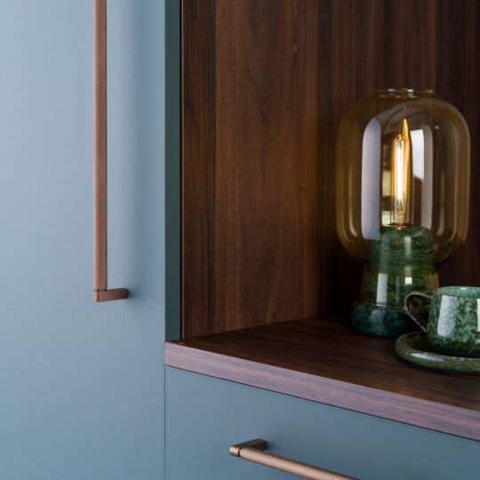 Greep Brooklyn bruin brons geborsteld leverbaar in 3 lengte maten