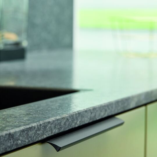 Greep Edge Straight  Mat zwart geborsteld