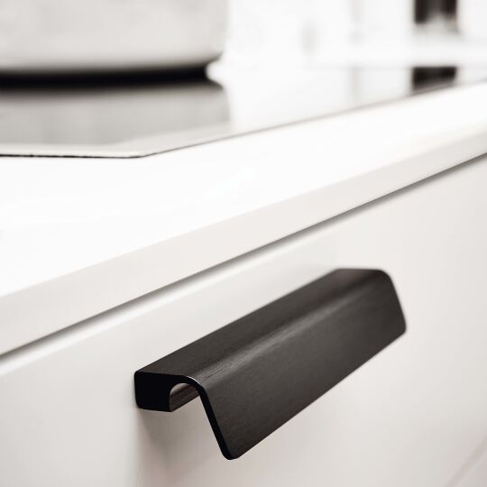 stoere landelijke keuken badkamer accessoires zwart