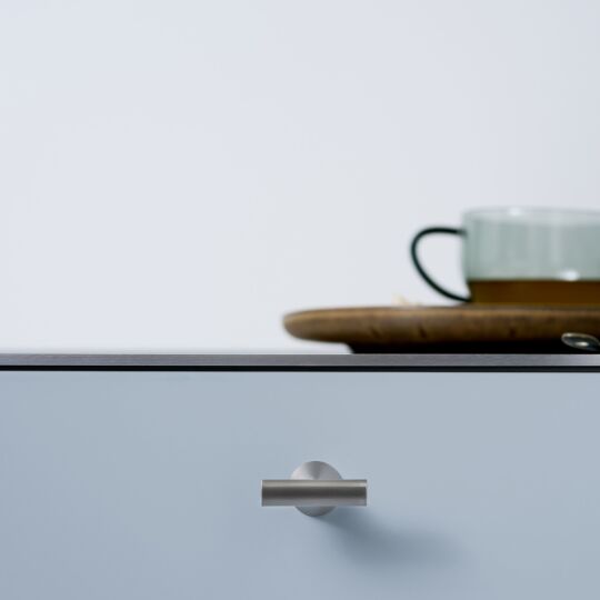 Knop Delta Ø11mm L-44mm H-36mm Mat zwart